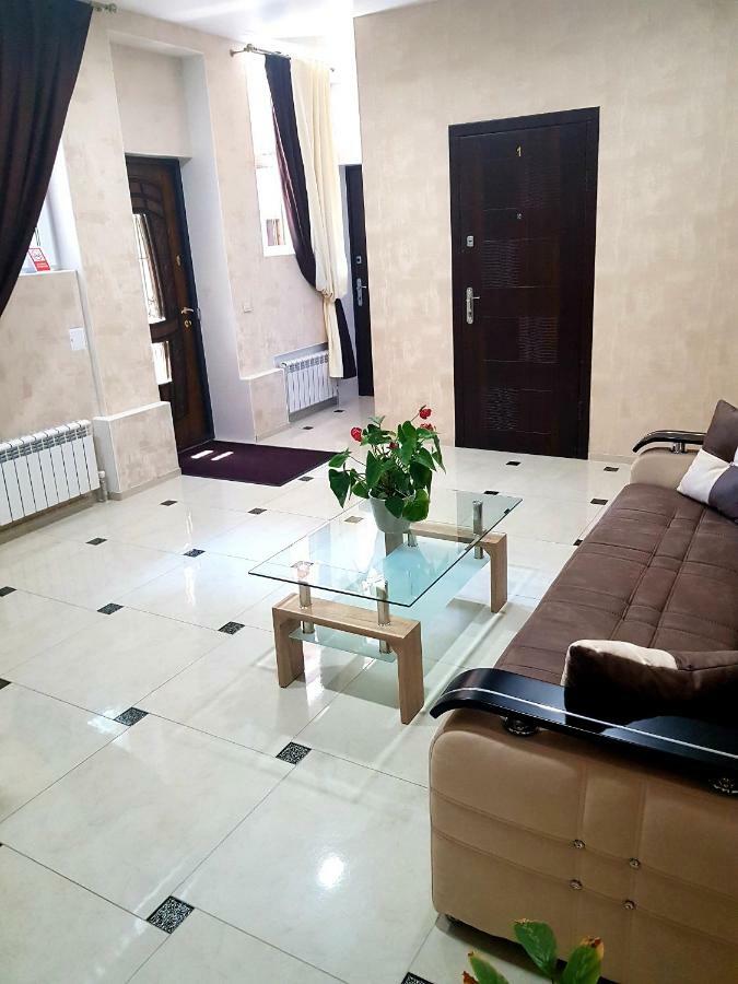 Mini Otel Cozy Patio Odesa Exterior photo