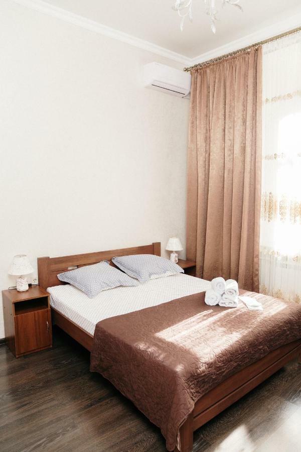 Mini Otel Cozy Patio Odesa Exterior photo